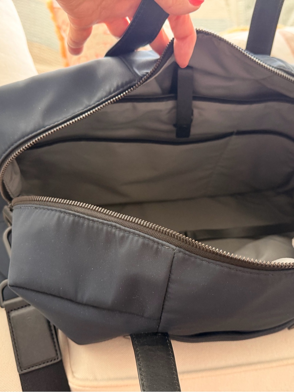 The Everywhere Bag - Navy Blue - Picture 8 of 12